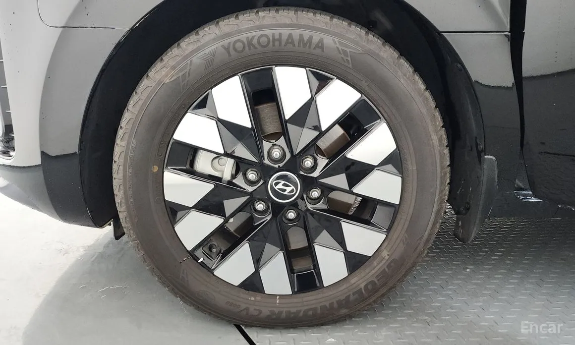 Фото 5 - Hyundai Staria