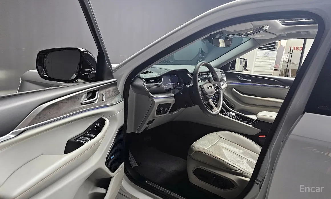 Фото 10 - Jeep Cherokee