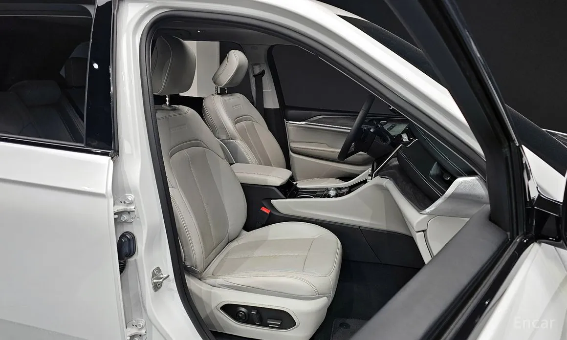 Фото 12 - Jeep Cherokee