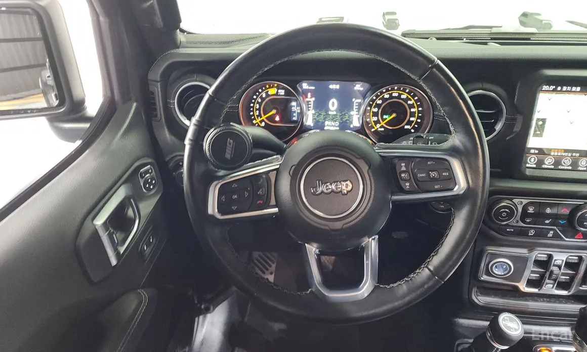 Фото 14 - Jeep Wrangler