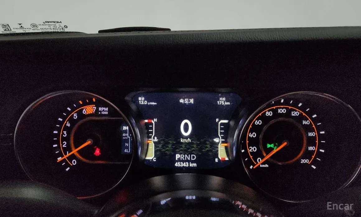 Фото 8 - Jeep Wrangler