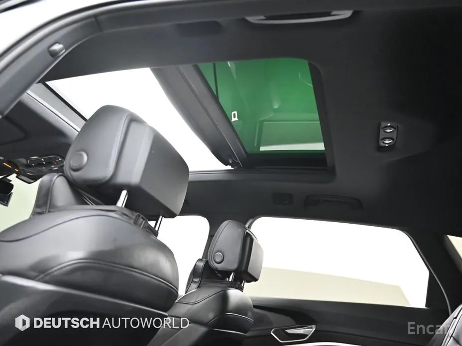 Фото 20 - Audi e-tron