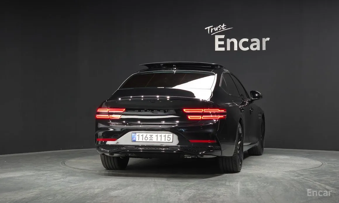 Фото 4 - Genesis G80