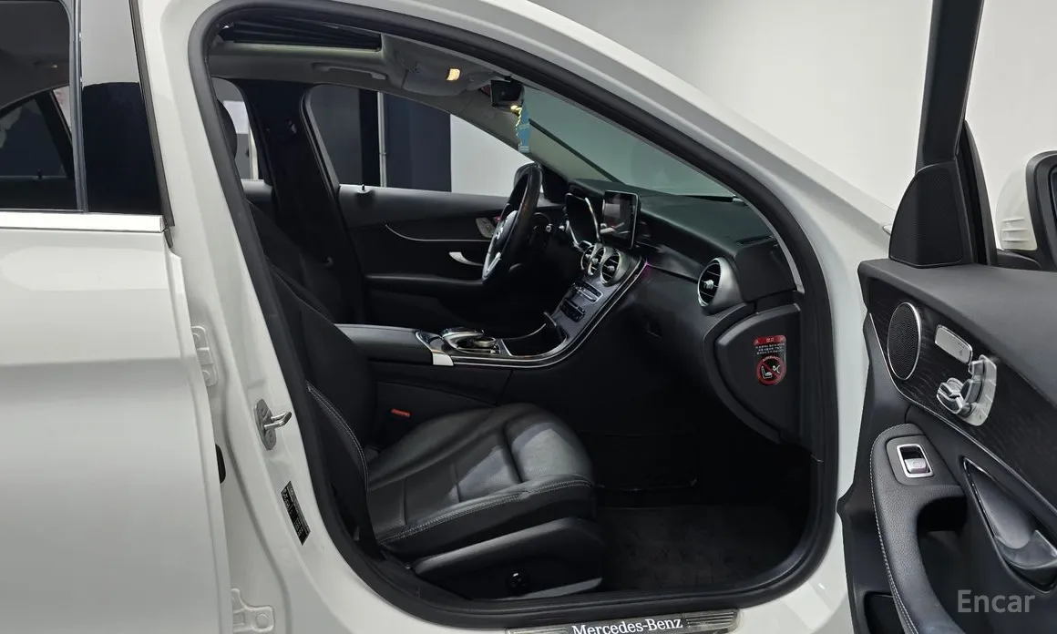 Фото 11 - Mercedes-Benz C-Class