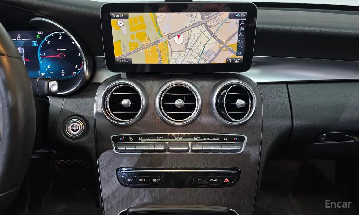 Фото 14 - Mercedes-Benz C-Class