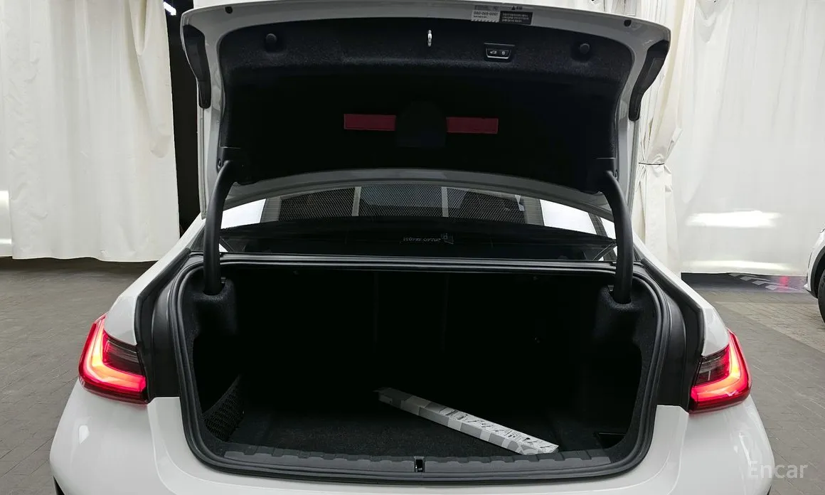 Фото 20 - BMW 3 Series