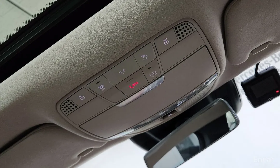 Фото 17 - Mercedes-Benz AMG GT