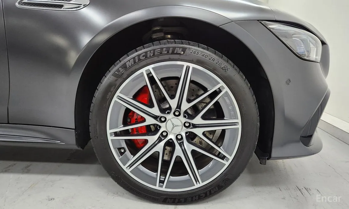 Фото 5 - Mercedes-Benz AMG GT