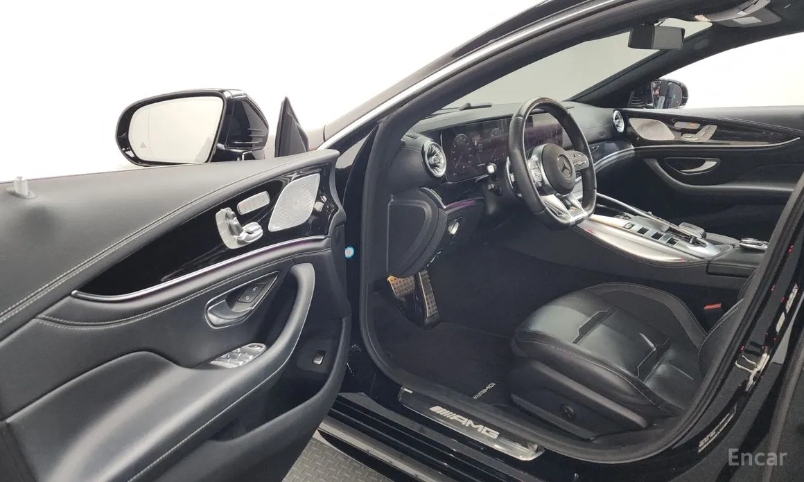 Фото 10 - Mercedes-Benz AMG GT