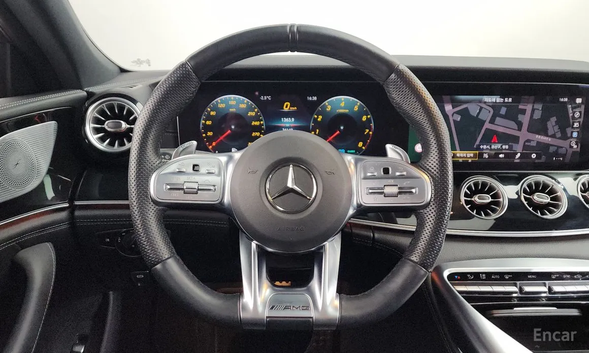 Фото 13 - Mercedes-Benz AMG GT