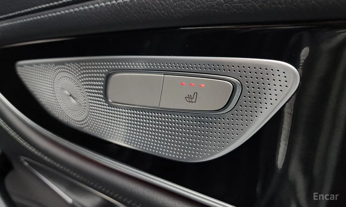 Фото 18 - Mercedes-Benz AMG GT