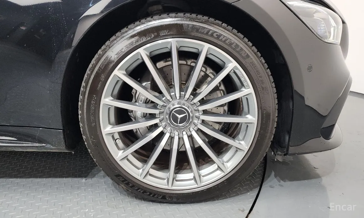 Фото 5 - Mercedes-Benz AMG GT