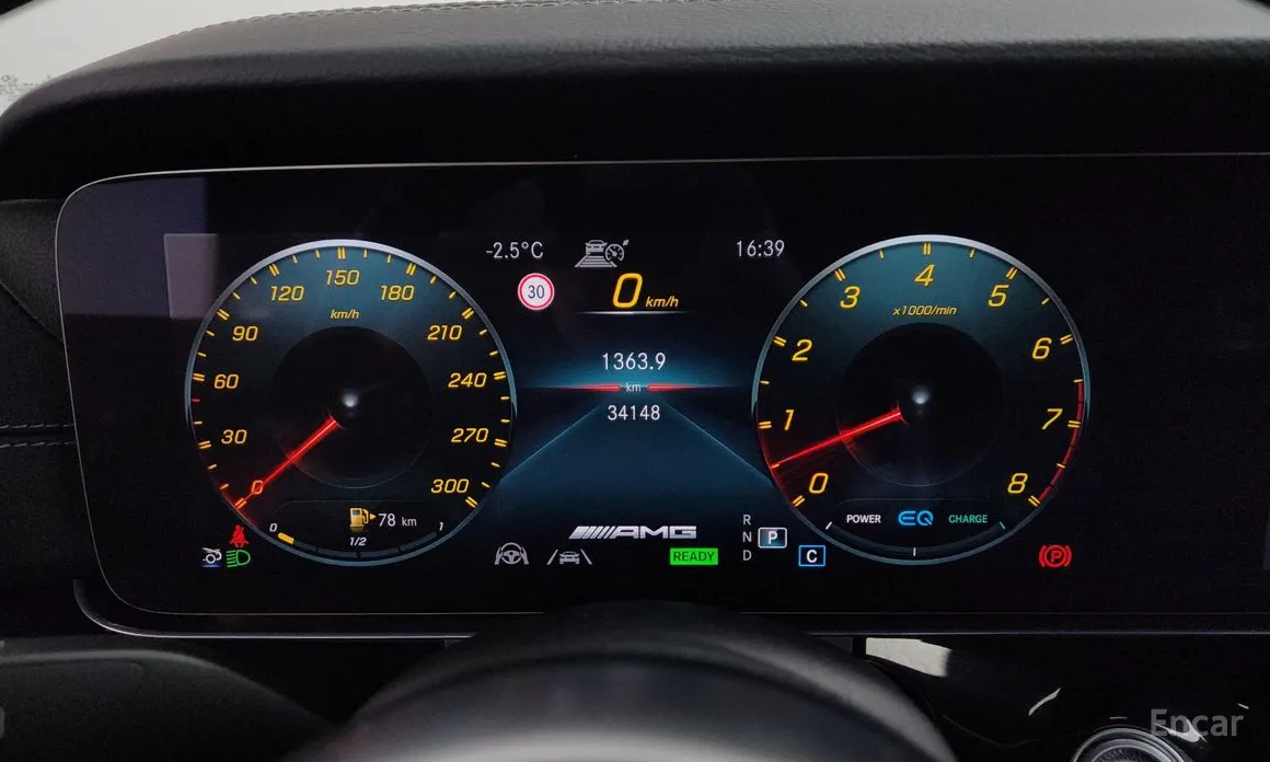 Фото 8 - Mercedes-Benz AMG GT