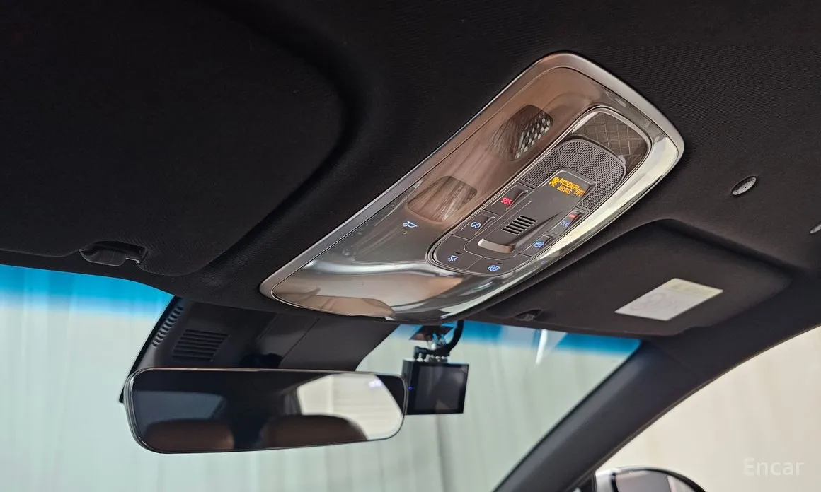 Фото 18 - Genesis G80