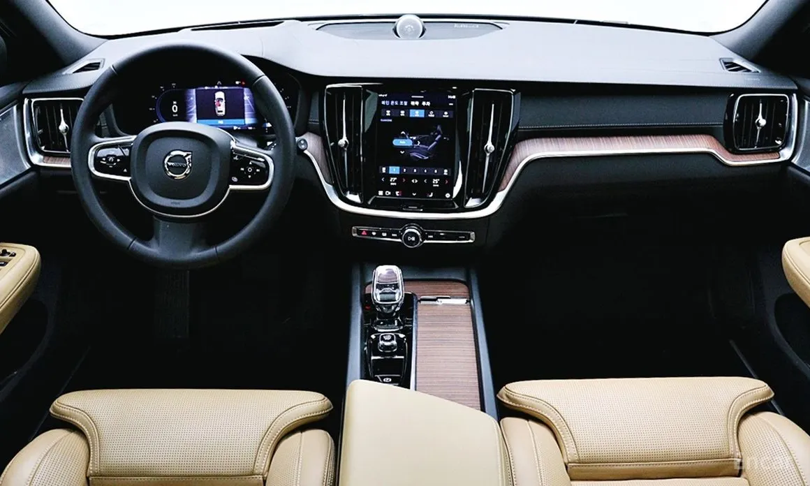 Фото 7 - Volvo V60