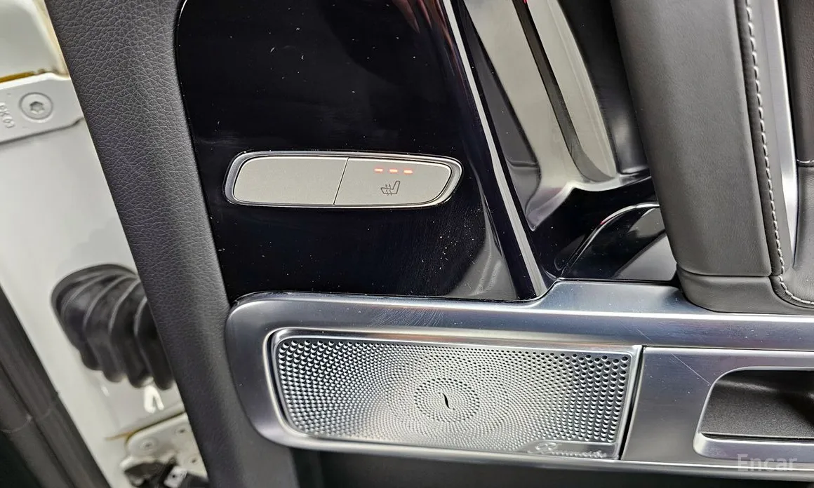 Фото 18 - Mercedes-Benz G-Class