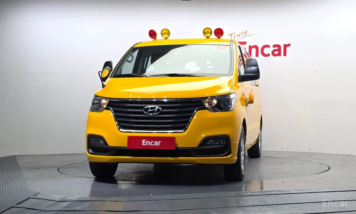 Фото 3 - Hyundai Starex