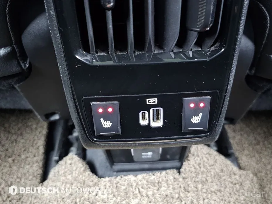 Фото 16 - Jeep Compass