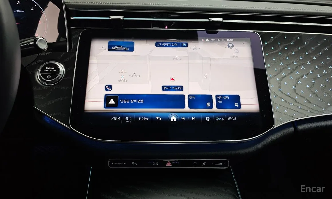 Фото 14 - Mercedes-Benz E-Class