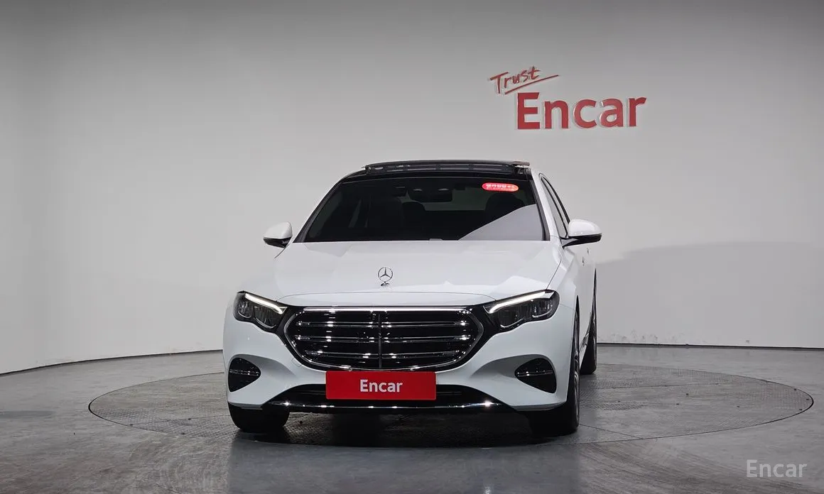 Фото 3 - Mercedes-Benz E-Class