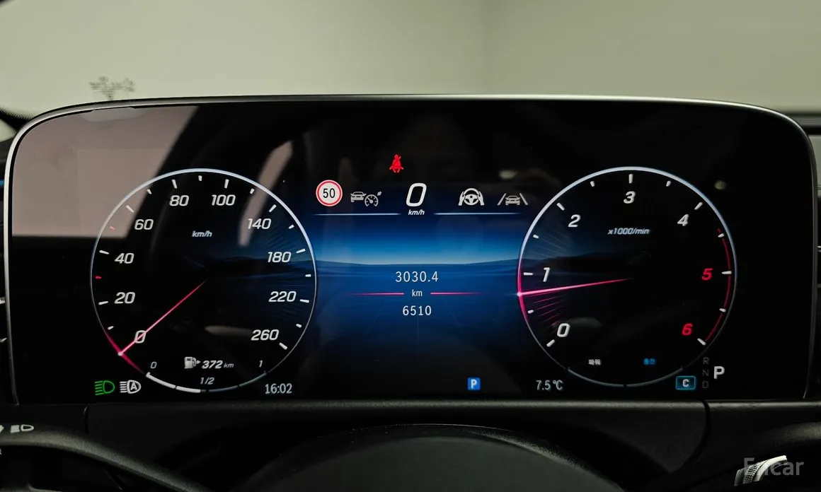 Фото 8 - Mercedes-Benz E-Class