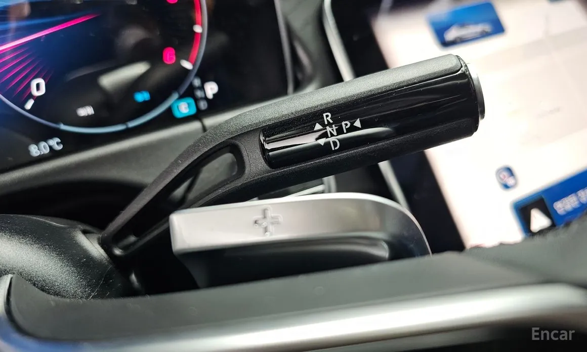 Фото 9 - Mercedes-Benz E-Class