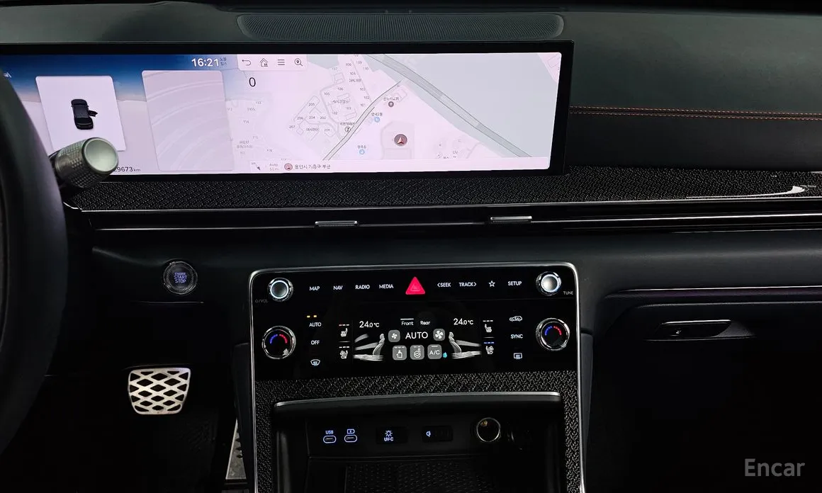 Фото 15 - Genesis GV80