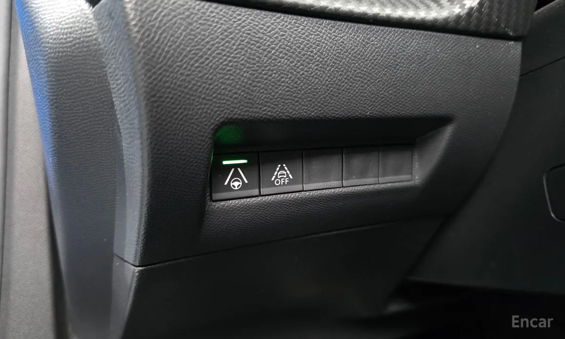 Фото 17 - Peugeot 2008