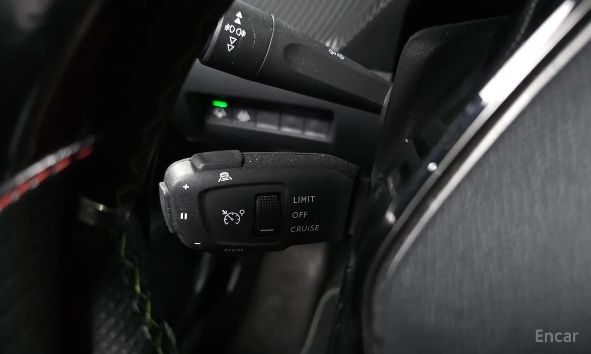 Фото 18 - Peugeot 2008