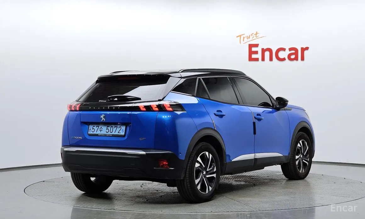 Фото 2 - Peugeot 2008