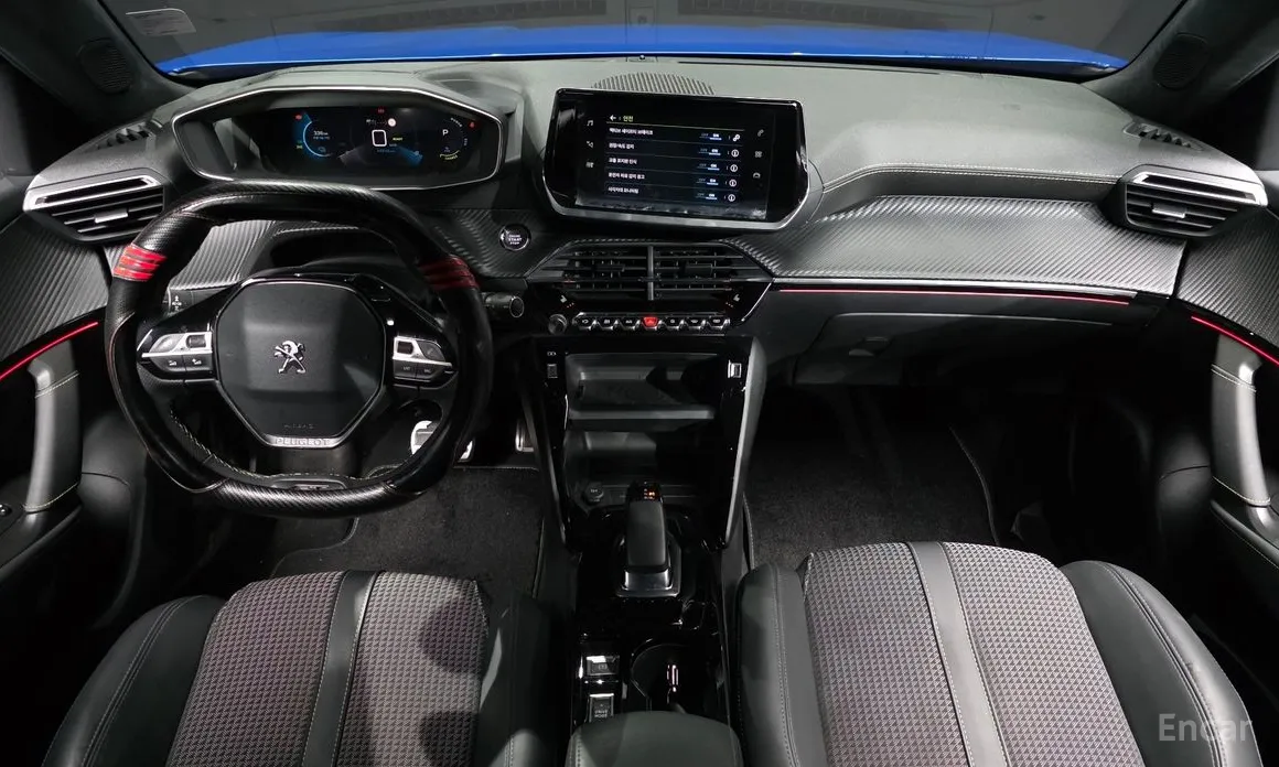 Фото 7 - Peugeot 2008