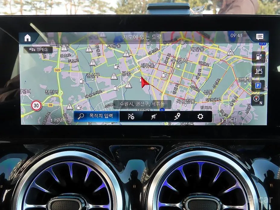 Фото 13 - Mercedes-Benz EQA