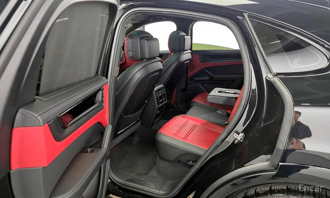 Фото 11 - Porsche Cayenne