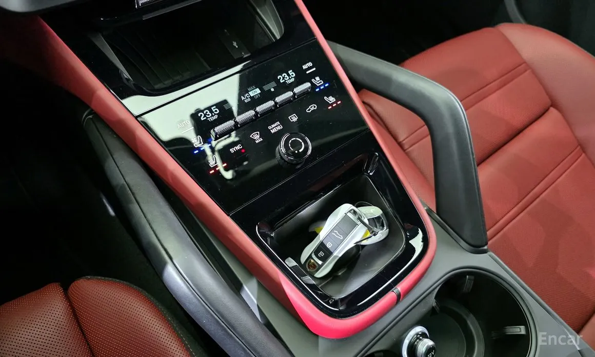 Фото 16 - Porsche Cayenne