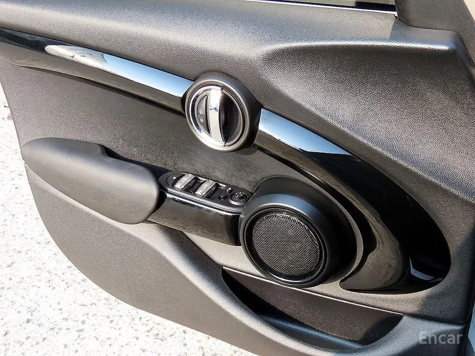 Фото 16 - Mini Cooper