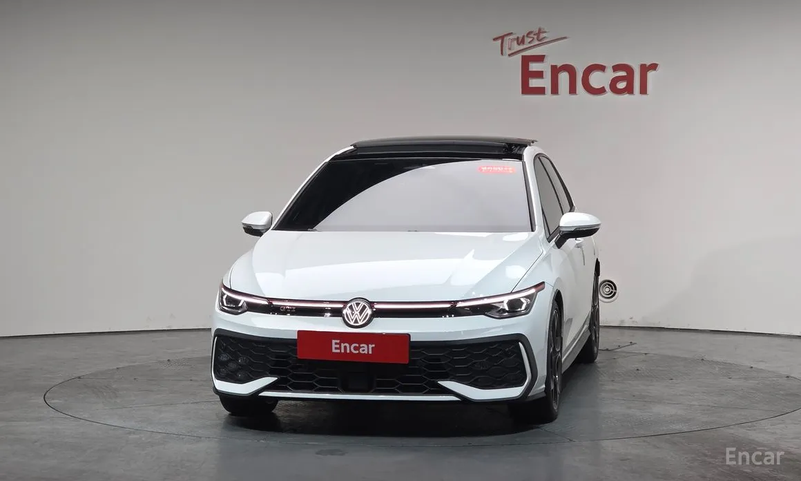 Фото 3 - Volkswagen Golf