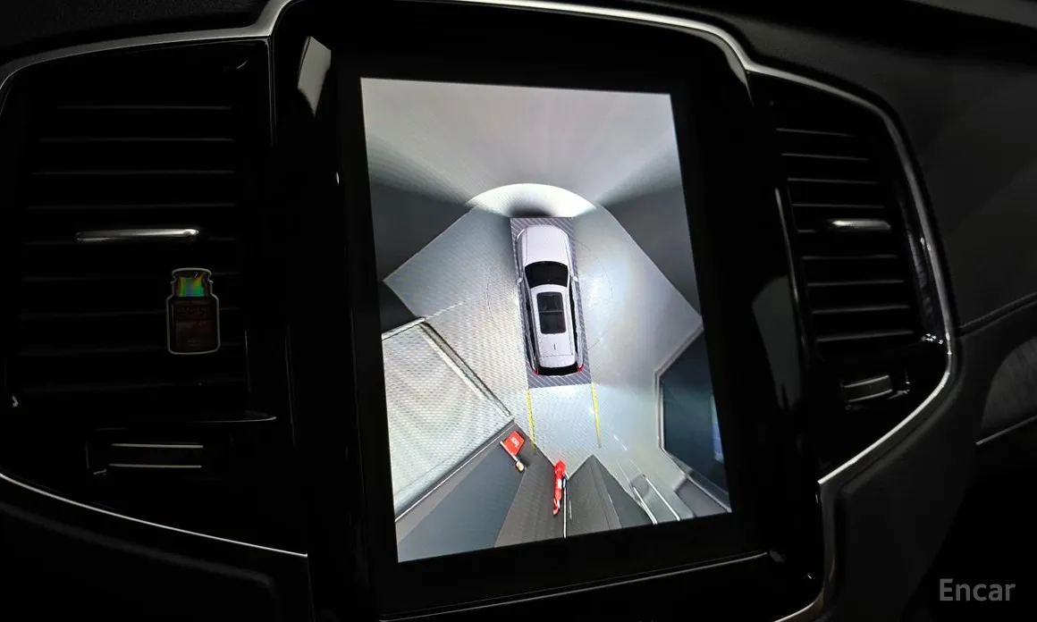 Фото 15 - Volvo XC90