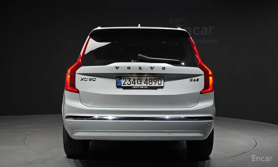 Фото 4 - Volvo XC90