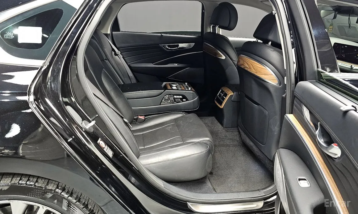 Фото 12 - Kia K9