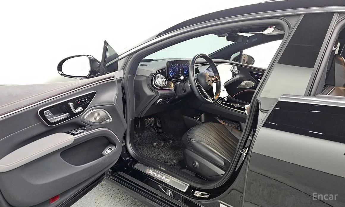 Фото 10 - Mercedes-Benz EQS