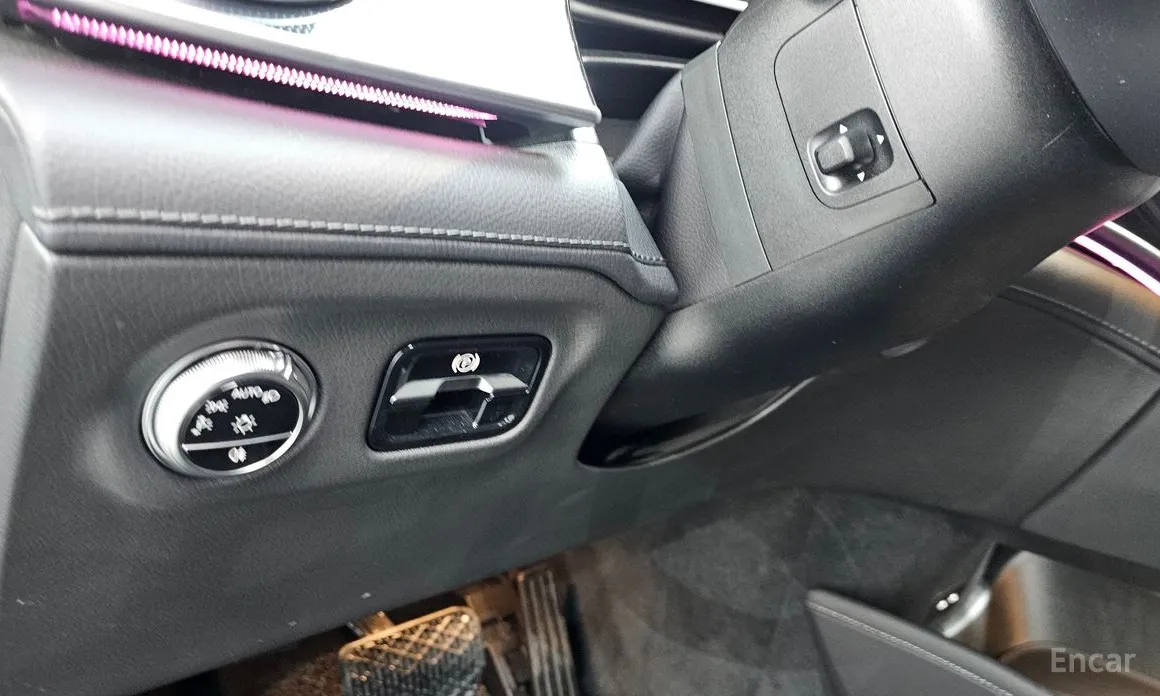 Фото 13 - Mercedes-Benz EQS