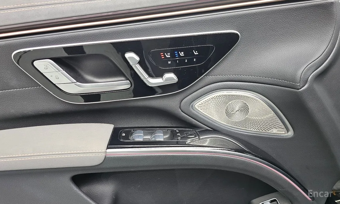 Фото 17 - Mercedes-Benz EQS