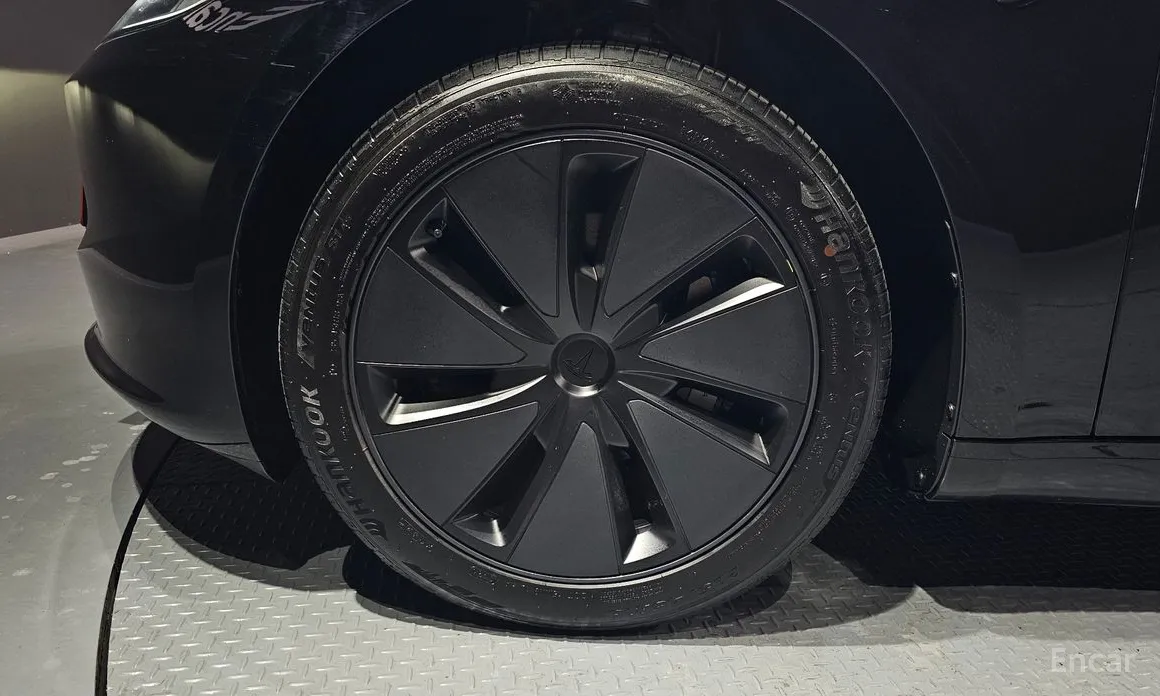 Фото 5 - Tesla Model 3