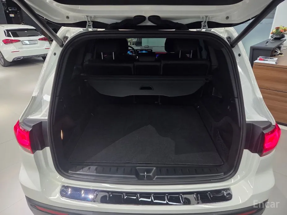 Фото 18 - Mercedes-Benz EQB