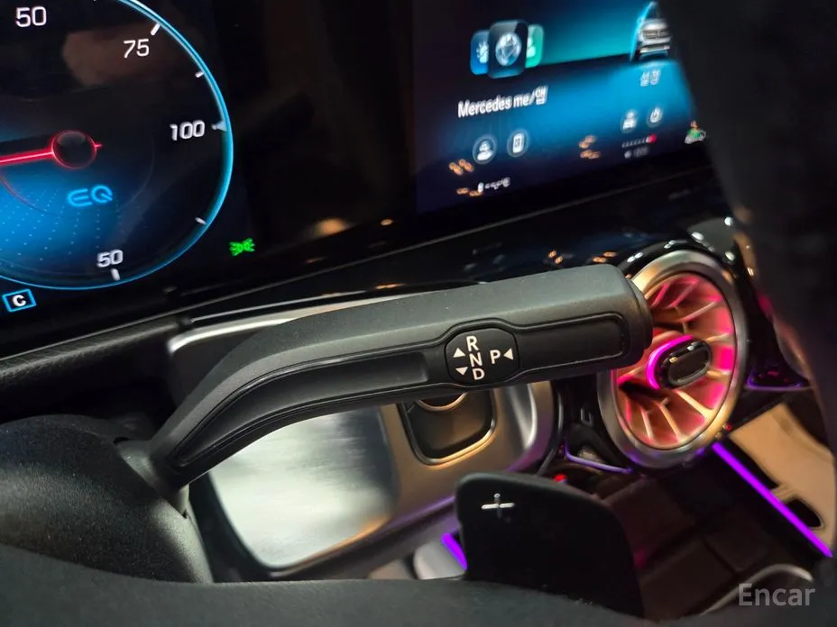 Фото 9 - Mercedes-Benz EQB