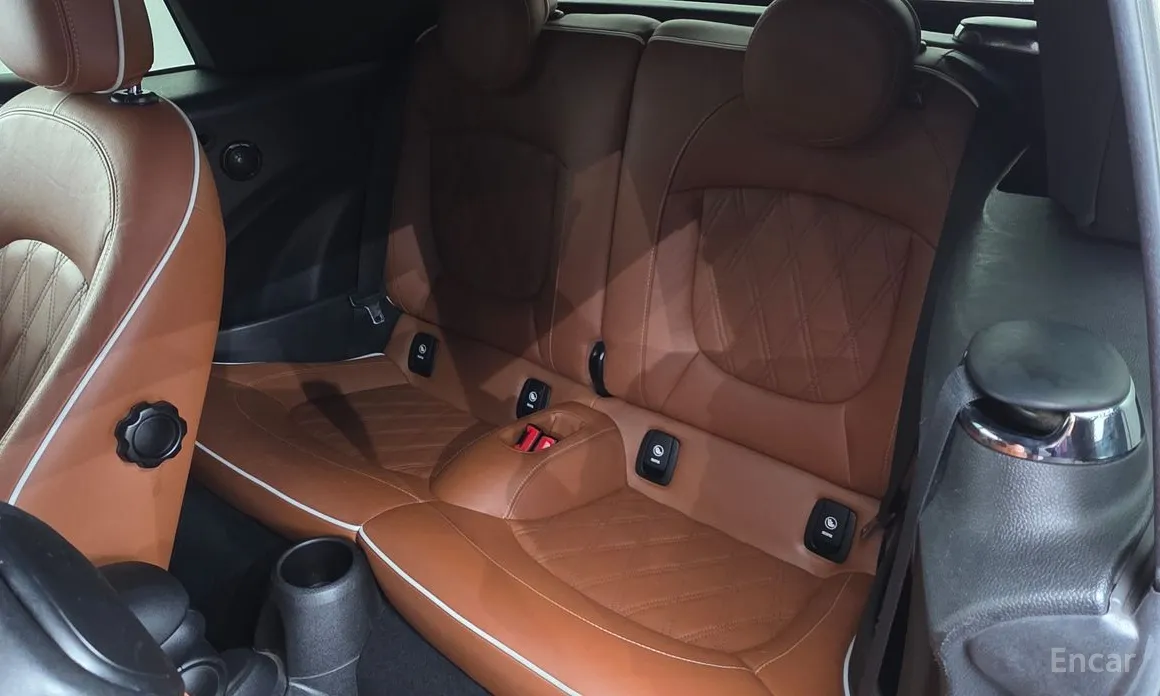 Фото 18 - Mini Cooper Convertible