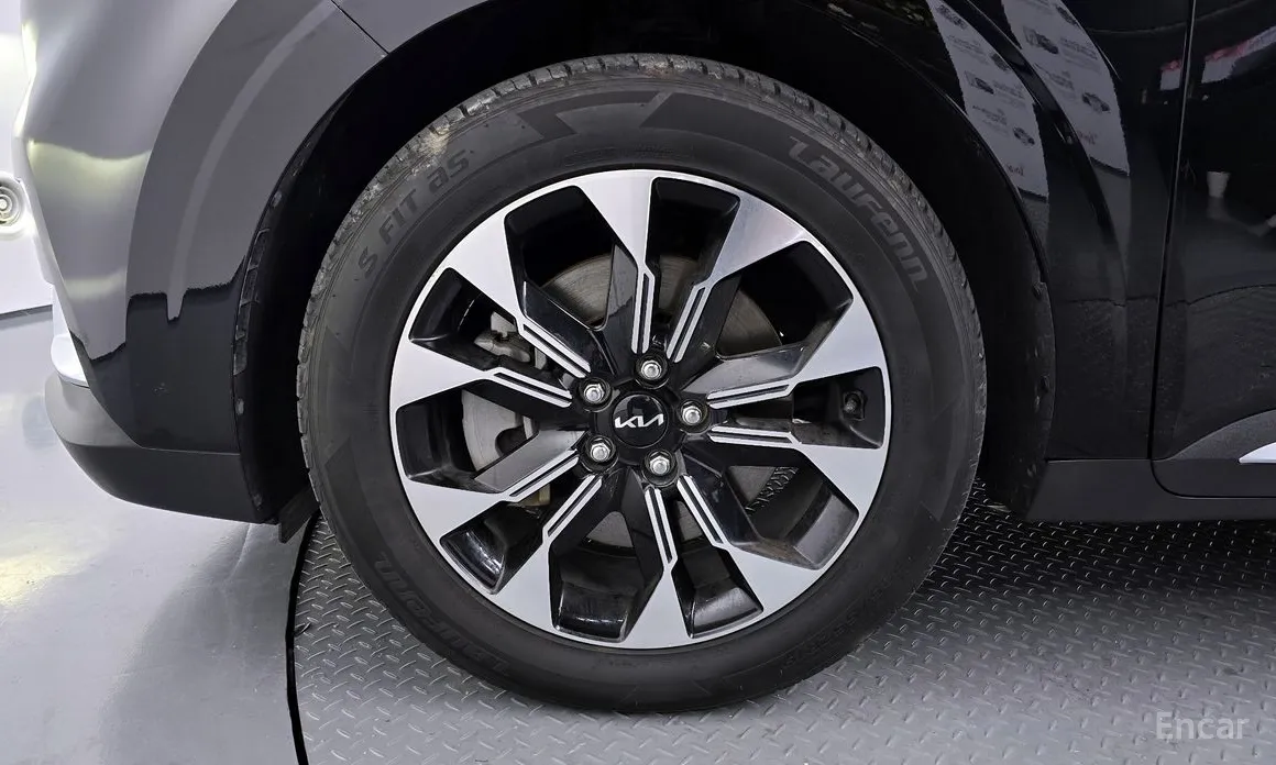 Фото 5 - Kia Carnival