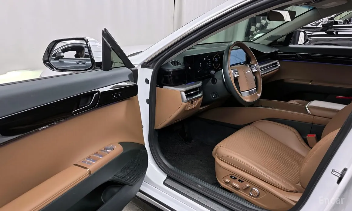 Фото 10 - Hyundai Grandeur