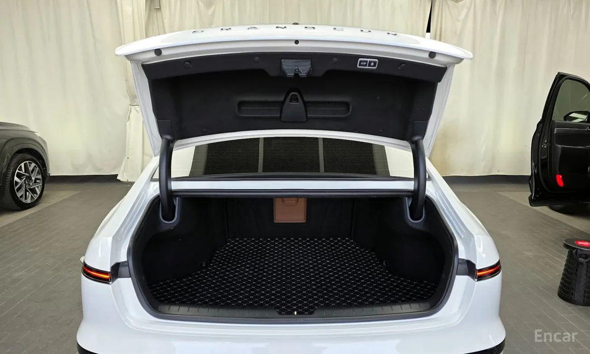 Фото 20 - Hyundai Grandeur