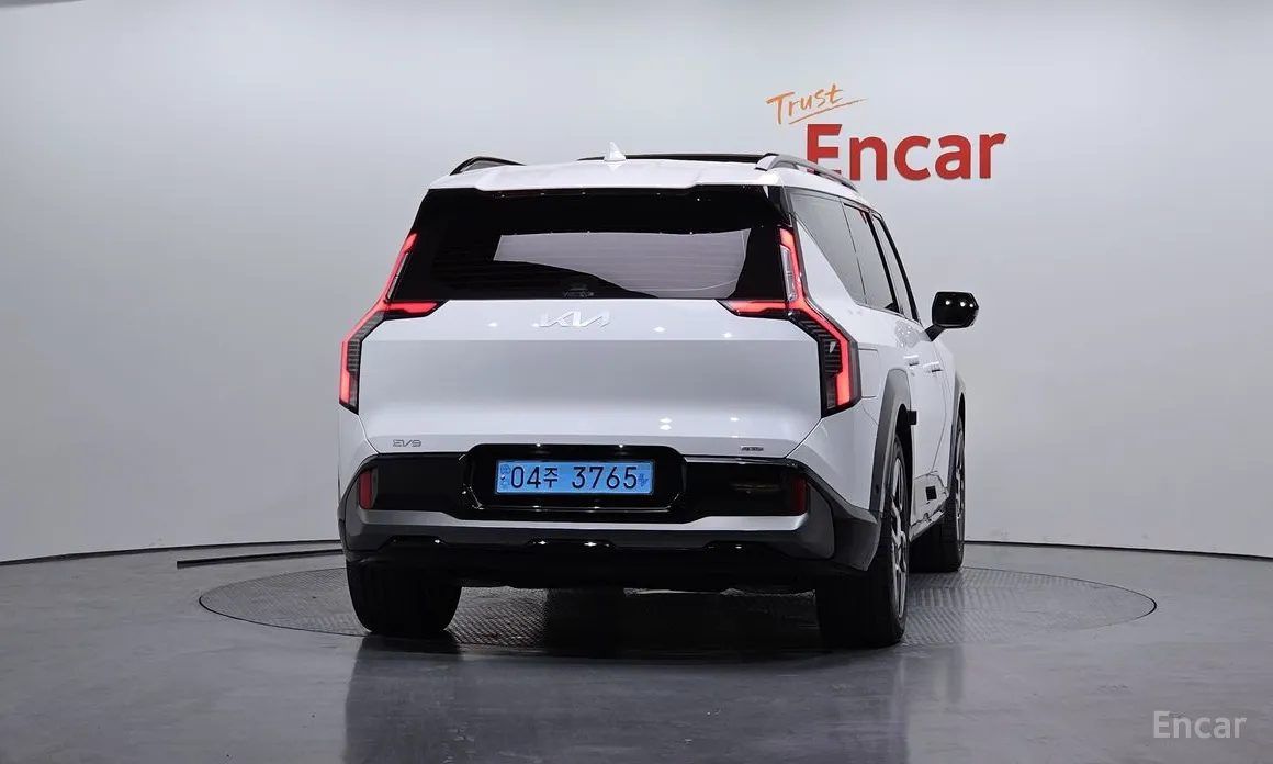 Фото 4 - Kia EV9